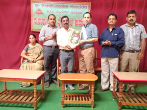 shreepad shanbhag honoured my head master n.r.gaju